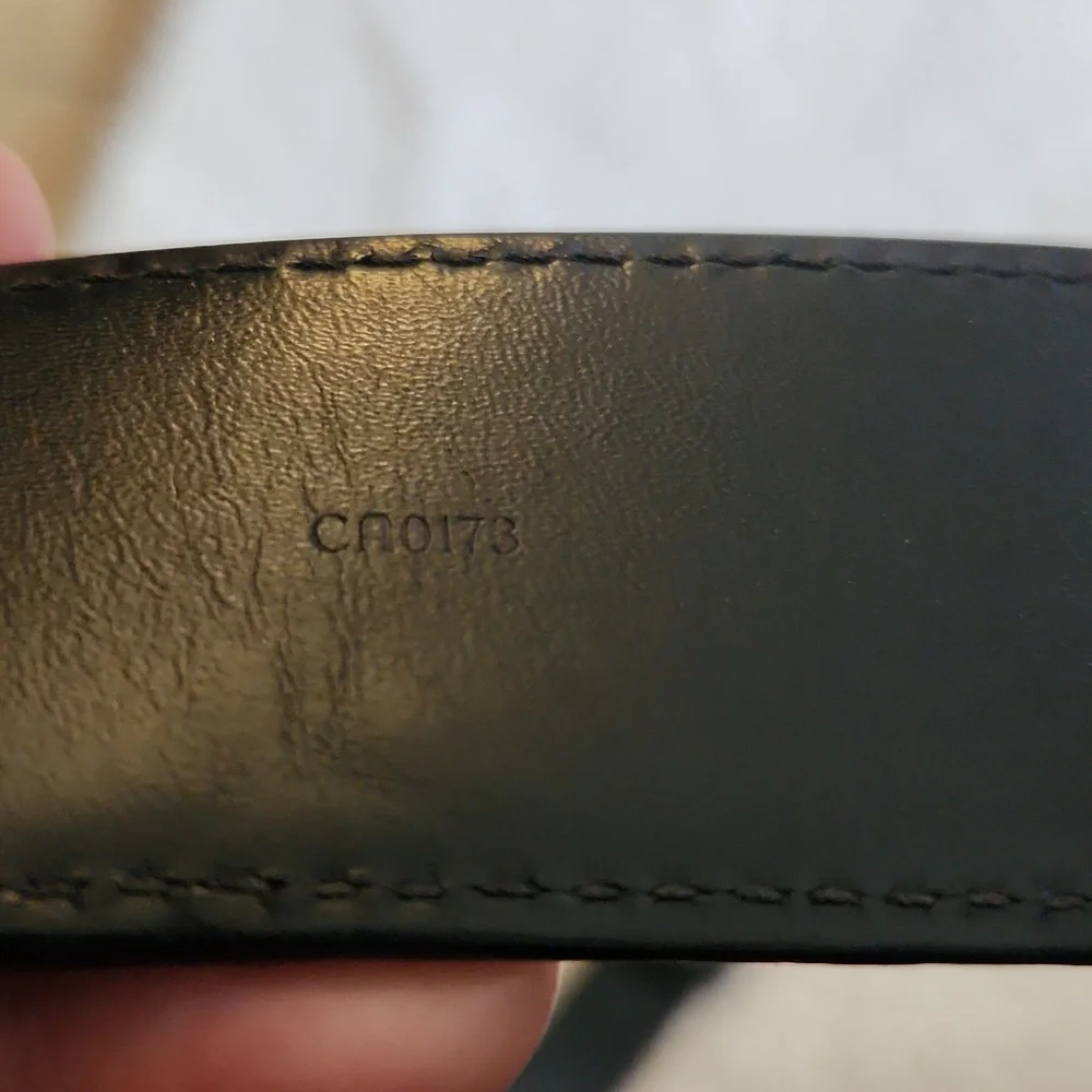 Louis Vuitton mens used belt - Picture 7 of 8
